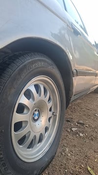 بدون مكينة • بي ام 735 • ١٩٩٣