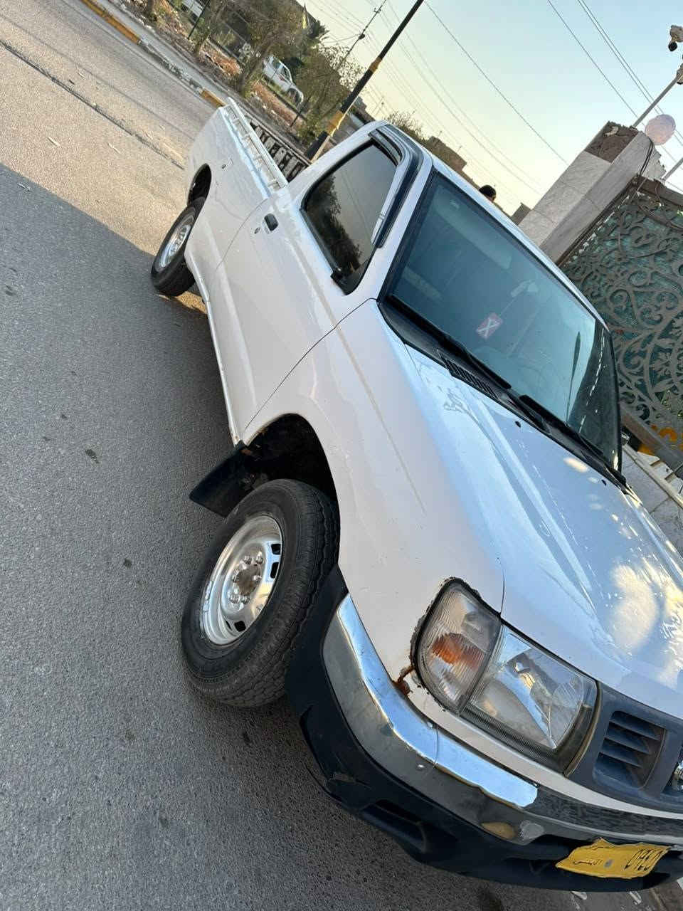 سلام عليكم
بيكم نيسان تك
مديل 2002
السياره كفاله
علا وضع الشركه
تخم تاير حداديه
تبريد ثلج
 كير ومكينه كارتون
كهربائياتا كلها شغاله
ماببها نقص مال جناي
رقم مثنئ صدامي
سنويتها ضايعه اسويلك وكاله عامه ونته حولها
بيع ومراوس حسب القناعه
موجوده بل سماوه بل رميثه *********** السعر50

