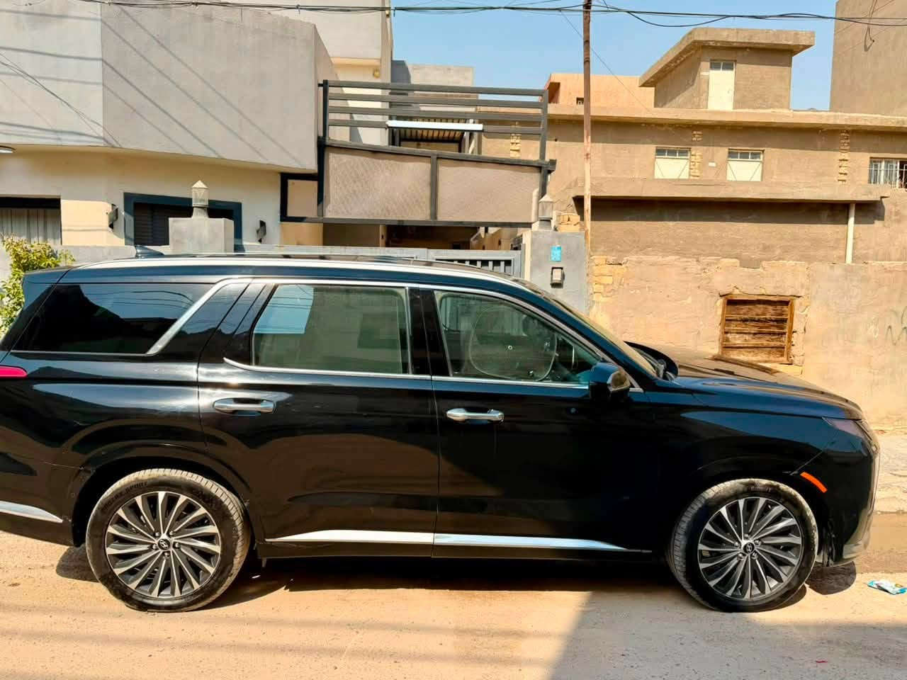 باليسايد 2023
كالكرافي أعلى فئة موديل 
المحرك V6 سعة 3.8 لتر GDI بقوة 291 حصان وعزم 355 نيوتن متر كير أوتوماتيك 8 سرعات دفع أمامي FWD سبعة ركاب ثلاثة صفوف كشنات سياحي مفصول كاميرات محيطية 360 درجة نظام ملاحة كامل مرآة خلفية كاميرا 
سعر178 وبي مجال

للاستفسار
***********
***********
