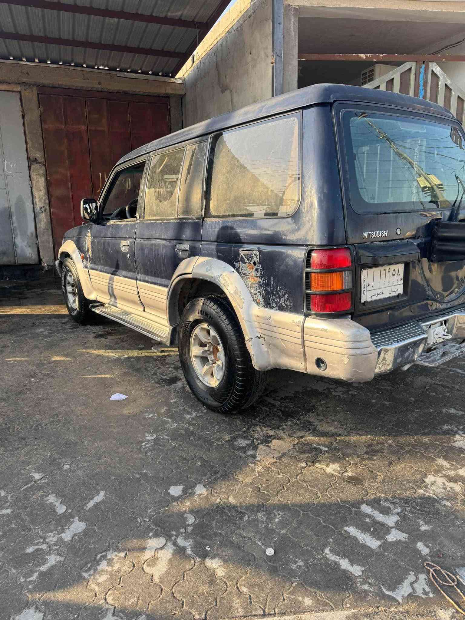 سلام عليكم باجيرو مديل 2000 مكينه 3000بيها صوت كيرجديد نقصها حداديه فقط كهربائيات كلها شغاله رقم ميسان سنويه 28رعيها يمي 
سعرها (28)ورقه وبيها مجال مكاني البصره الزبير *********** البصرة, العراق
