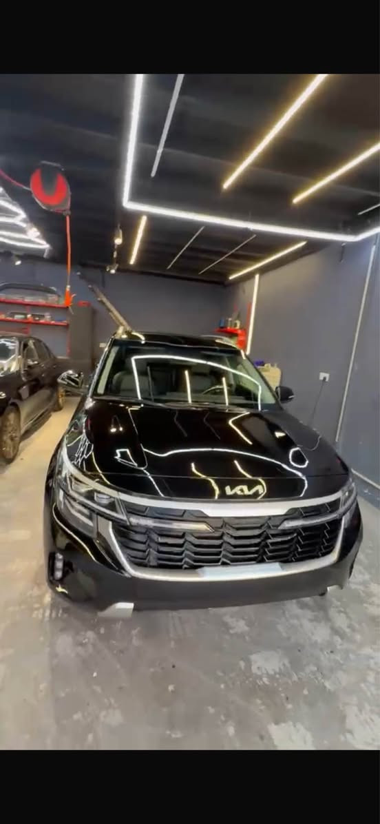 کوردی /عربی 
*********
دروستكراوي :-kia
مۆدێل :  seltos 
ساڵ : 2025 
نرخ : 15200$
بزوێنەر :V4 2.0L
بگۆری بزوێنەر : automatic 
سوتەمەنی : بنزين 
دۆخ : بەکارهاتوو
  
***********
النوع : kia
المودیل : seltos 
السنة : 2025 
السعر : 15200
المحرك : V4 2.0L
ناقل الحركة: automatic
نوع الوقود : بنزين  
الحالة: المستخدم 
**********
*********** أربيل, العراق
