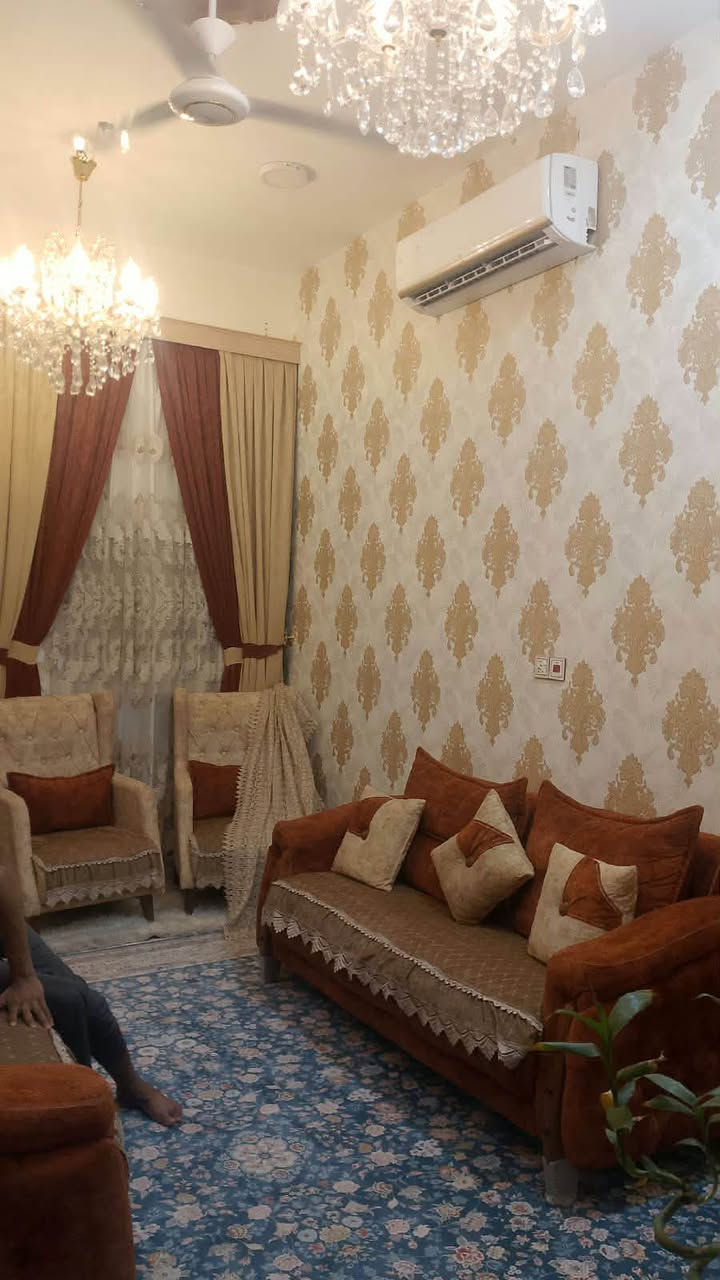 بيت بالرديني قرب مشروع الماي مساحه 106 بلديه طابقين كامل بيع مستعجل 160 التواصل واتساب فقط 
***********
