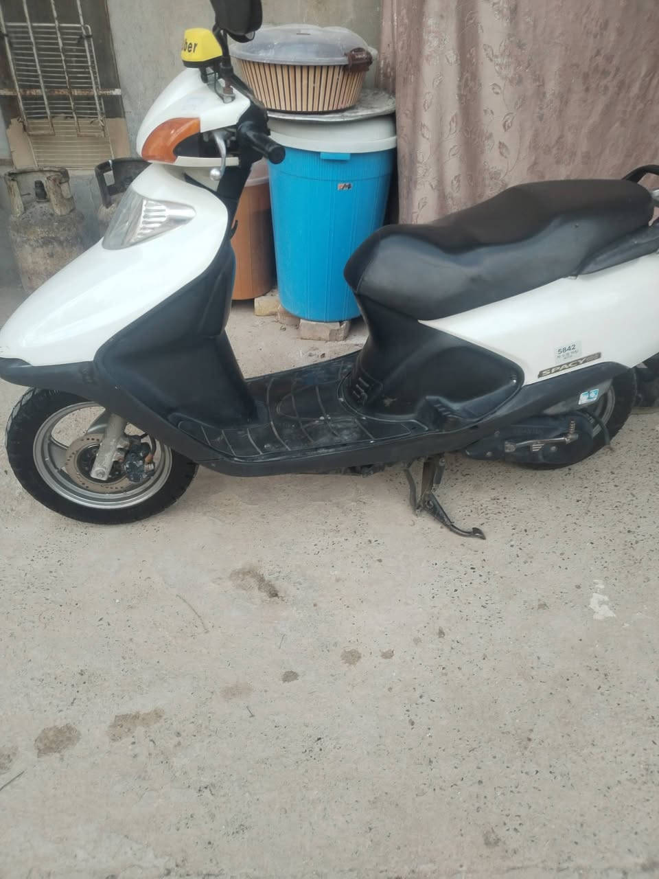 سبيسي • نضيفه • كهربائيات شغاله
