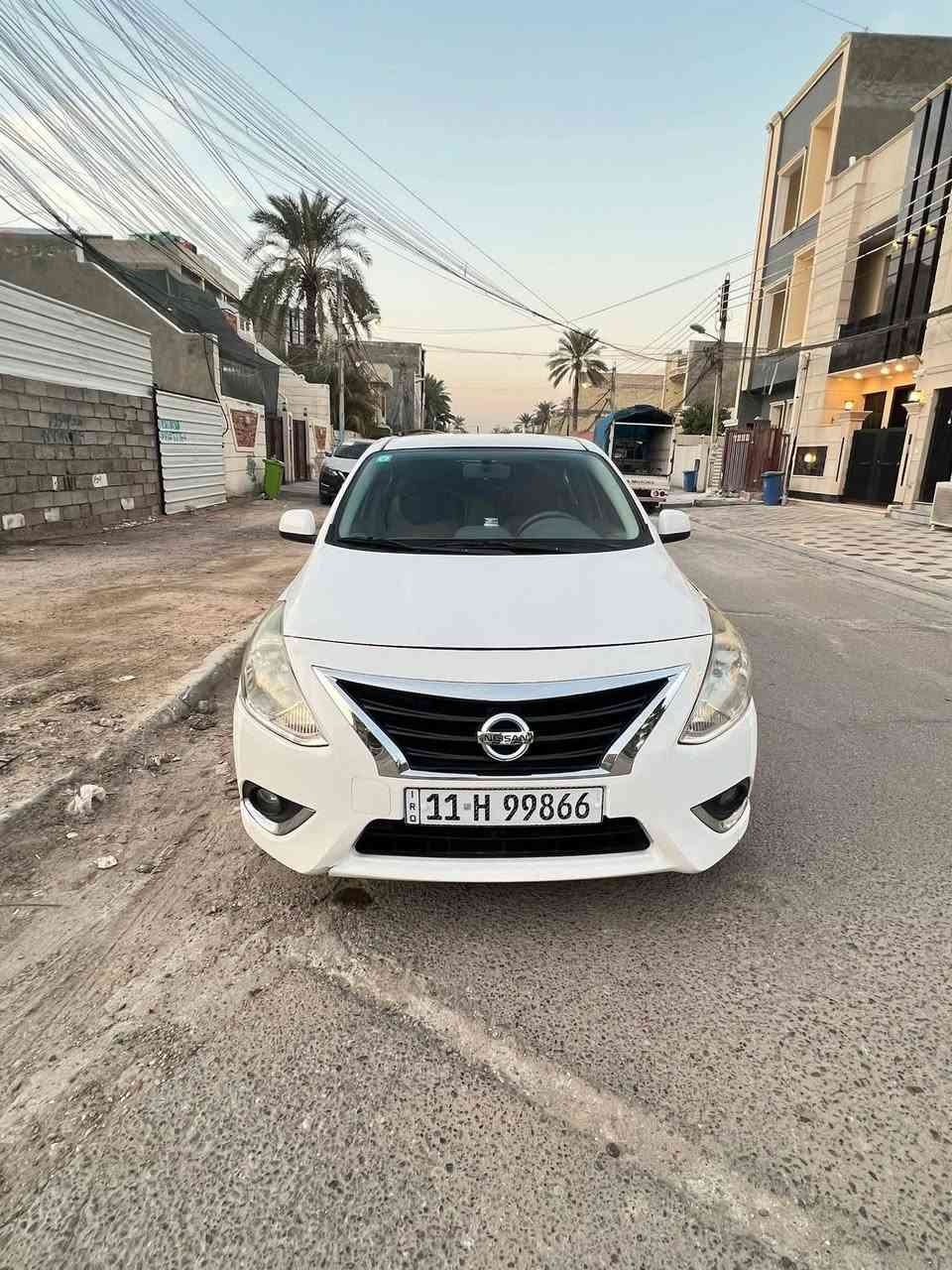 السلام عليكم ....
نيسان سني هندي بليته زركه 2018
صبغ على كد كارت باب السائق والباب الخلفي شخط بسيط البابين ..صلحنه باب السائق والخلفي على وضعه وبيه طخه بالدعاميه الخلفيه  جهة السائق وتصليح بارد بالجاملق فوك قبق البنزين 
سياره جاهزه ادامه كامله قبل اسبوع سويت اله السعر 92ورقه بيه مجال بسيط
تحويل ثاني يوم رقم بغداد
مكان السياره العامريه للتواصل ***********واتساب موجود
