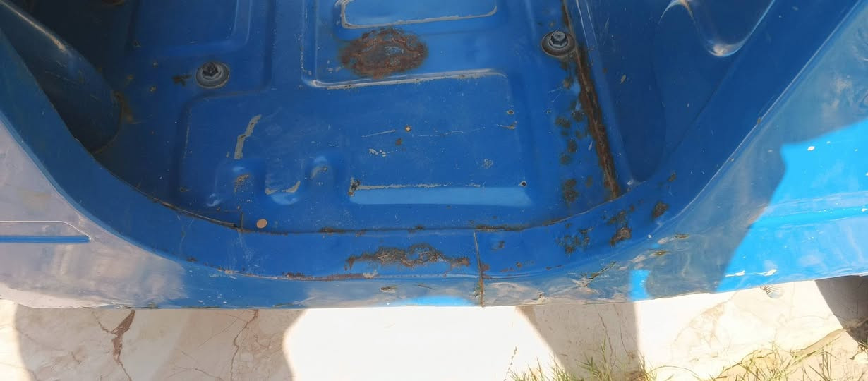 من رخصت الادمن
تك تك موديل 20رقم بغداد تحويل ثاني يوم  بيها خيط تنقيص رقم عربي تخم تاير جديد مكفوله من الشرك والصبغ 
سعرها 6.5وبيها مجال حق الجيه
***********
