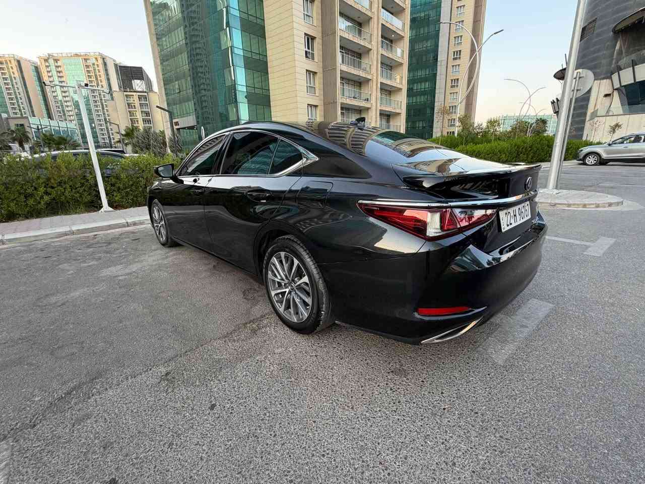 للبيع لكزز 350ESموديل2022 وارد امريكي ماشي 81 الف ميل بدون ضرر بدون ارباك بيه بابين جاملغ كلير امريكي رقم سنويه جديد بدون نقص فول فول مواصفات
عنوان اربيل لاون ستي تريد وكالا تحويل ثاني يوم 
سعر جوه سوك 245 ورقه مجال للطيبين
***********
واتساب موجوده
مراوسه حسب قناعه أربيل, العراق
