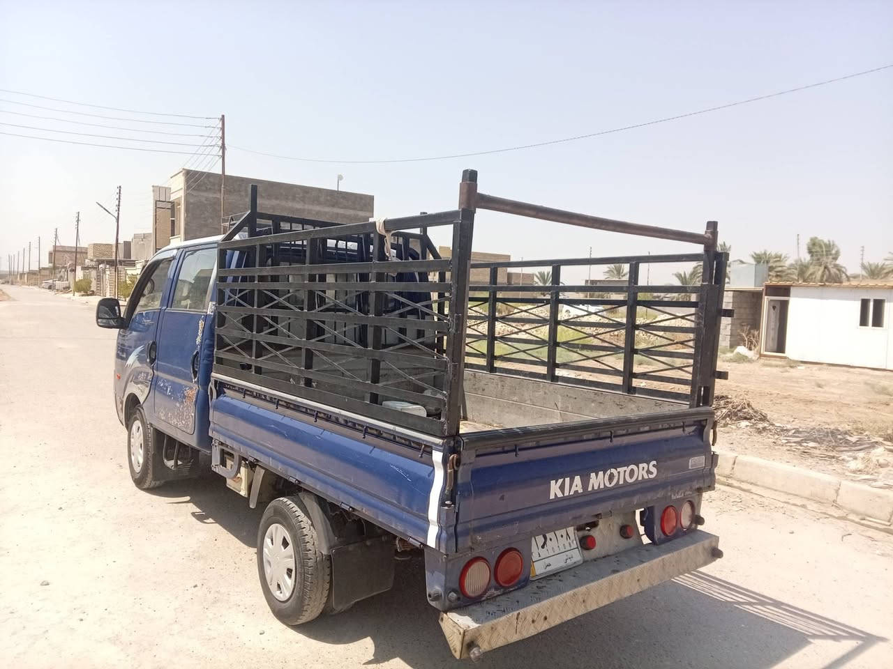السلام عليكم البيع كيا عموشا دبل قمار موديل 2007 رقم ديالي محرك كير اكسن شواصي صدر أمامي وخلفي كلا مكفول سيارة وضع شركه سياره مال جناي شراي يتصل ***********
