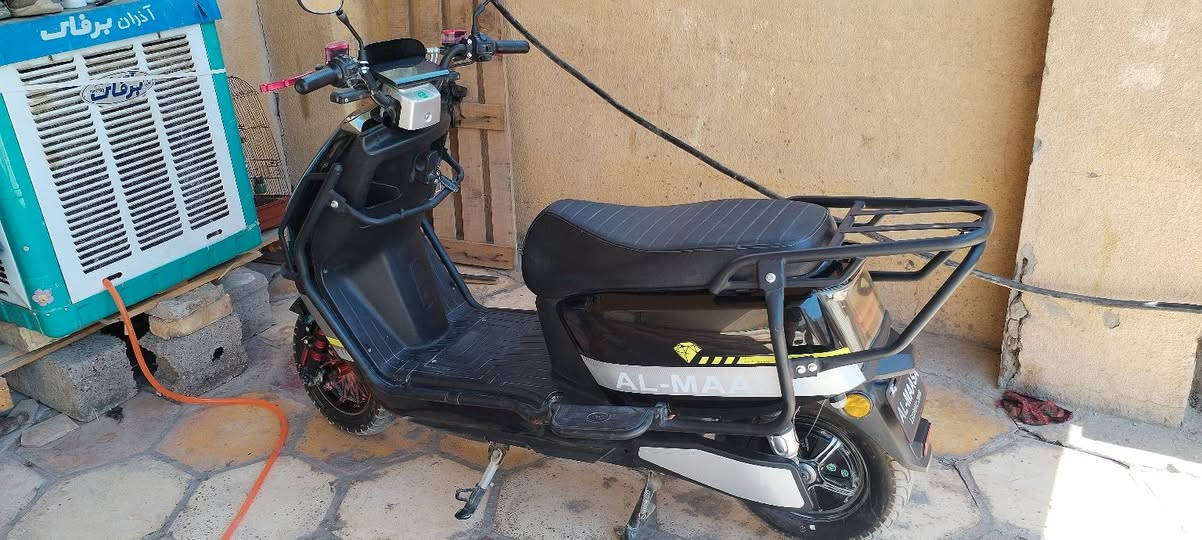 دراجه شحن نضيفه مراوس بدراجه بانزين او بيع السعر 600 وبيها مجال الدراجه كلش حلوه ونضيفه *********** وبي واتساب
