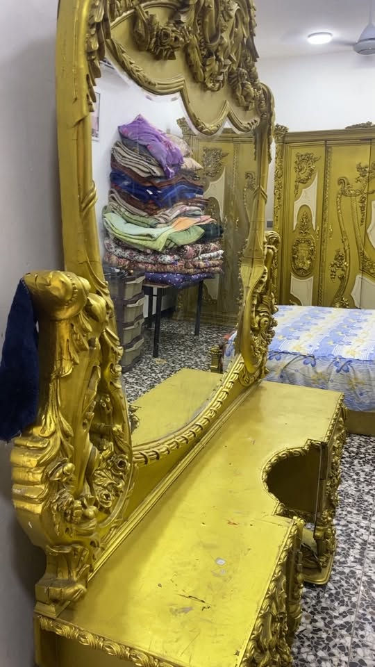 السلام عليكم غرفة أخشاب  زان مصري بسعر مناسب مكانها بغداد كرادة يوجد توصيل للأتصال
‭***********‬
