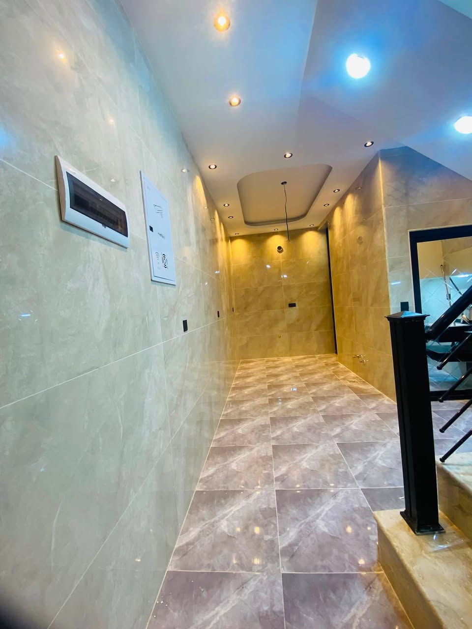🏘️يعلن مكتب ابو حسن للوساطة العقاريه في حي تونس 🏘️
🏘️توفر دار زراعي حديث زيرو ثلاث طوابق 50 متر للبيع بيت سعيد 🏘️

🏘️ثلاث غرف نوم مع صاله ومطبخ حمامين 🏘️

🏘️للاستفسار الاتصال ع الرقم التالي 🏘️

📞***********📞
