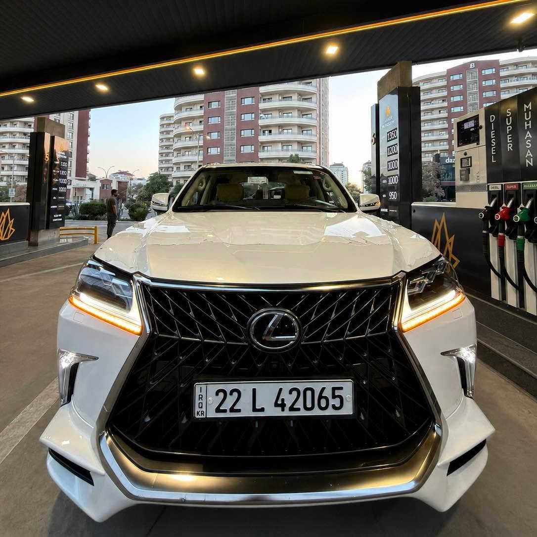 Lexus LX 570. Super sport     2018    63,000km
﷽

🔻ارخص سعر بكل العراق
أخت زيرو بل كارتون 📦📦
🔷(سياره بدون بدون موراوس )
🔹لكزس 2018   LX 570
🔹بريمی 📦 داخل بیجی
🔹 مكفولة كفالة عامة من الدعامية إلى الدعامية
‏‎بدون صبخ .بدون بارد  ،بدون رصعات ،بدون حتى شخط🔹
‏‎دعاميات هم بدون صبغ ،رمل مابي ،لحية بدون صبخ ..بقية كلها بشرط

🔹ماشية 63 الف 
               
 فول فول المواصفات 🔹
‎  ➕بصمة➕ الانزلاق➕ورقة البيانات➕شغال كشن جلد و هيلتر 
الاحتلال➕راس ديفيد➕ 5 كاميرات  ➕ثلاجة➕زينون، جلد جاف  تدفئة شفط التبريد خزينة➕هواء مزدوج➕نظام ايكو سبورت,➕حساسية الديك المؤخرة  مرايات➕الفتحة➕باب خلفي جك➕رادار إمامي

محرك كير بشرط مامفتوح 🔹
سيارة حيل نظيفة كلشي عل بلاد لوك
سنوية زنكة كلشي جديد مدفوع لـ2031
باسمي السنوية بشرط تحويل و خرامة 
سيارة مابيـها دينار مصرف كامل من كل نواحي

نظافه ١٠٠٪؜ كامل سيرفس بدون نقص و بدون مصرف🔹
سياره مال بيت أي نقص مابيها 4 إطارات جديدة تحتها

نفسي يوم /تحويل و وكالة حاظر 
مكانك /داخل سليماني

🔸سعر 640$
🔸موبايل/ *********** السليمانية, العراق
