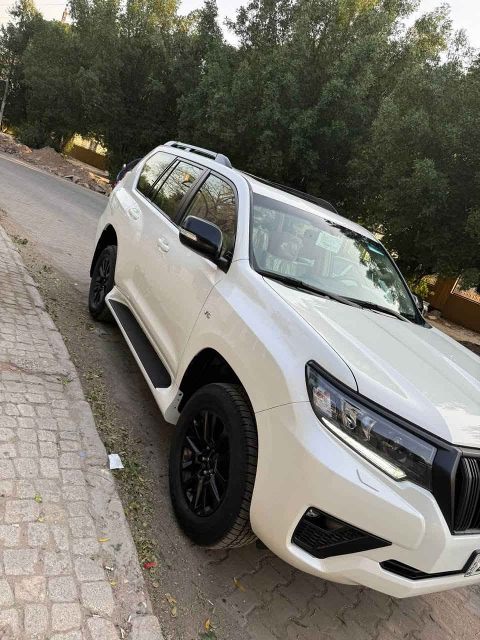 السلام عليكم برادو 2023للبيع txs ماشيه 36 بعده بل ضمال وتبديل الدهن كله بشركه مكفوله كفاله عامه السعر 475 وبيه مجال 
***********
