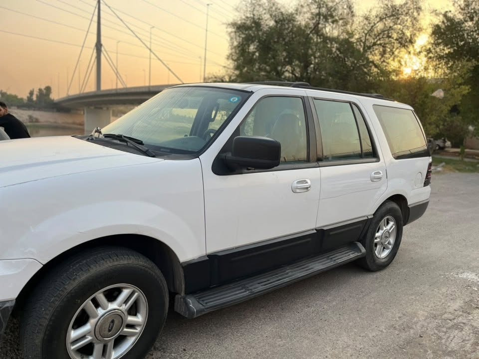 السلام عليكم
فورد اكسبدشن 2004  XLT  5.400 ماشيه 175الف بيها منضومة غاز 80لتر انسى شي اسمه صرف 
للبيع او مراوس
سياره جاهزه من كير ومحرك وحداديه تخم تاير جديد لسياره بيها زنون عالي ناصي  دسكات جديده صارلي سبوع من شادهن وسنويتها لل2030 
بيها فقط شبر صبغ بصف القبق مال بانزين 
السياره كلش حلوه ومفد يوم موكفتني بشارع الله شاهد بلعافيه على الي ياخذها 
***********

