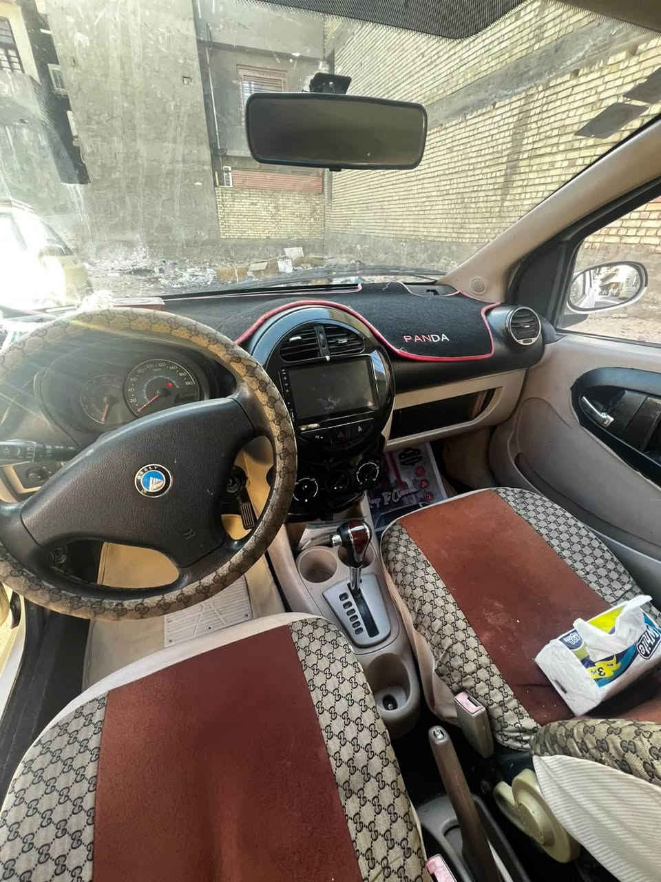 السلام عليكم
باندا موديل ٢٠١٣ سياره حلوه نظيفه 
رقم بغداد شاشه بلوتوث كاميرا 
تبريد سنويه بأسمنه تحويل ثاني يوم 
السعر ٣٥ بيها مجال بسيط 
موقع ااسياره بغداد اعظميه سبع ابكار قرب سوق السمكة 
للاستفسار ***********
