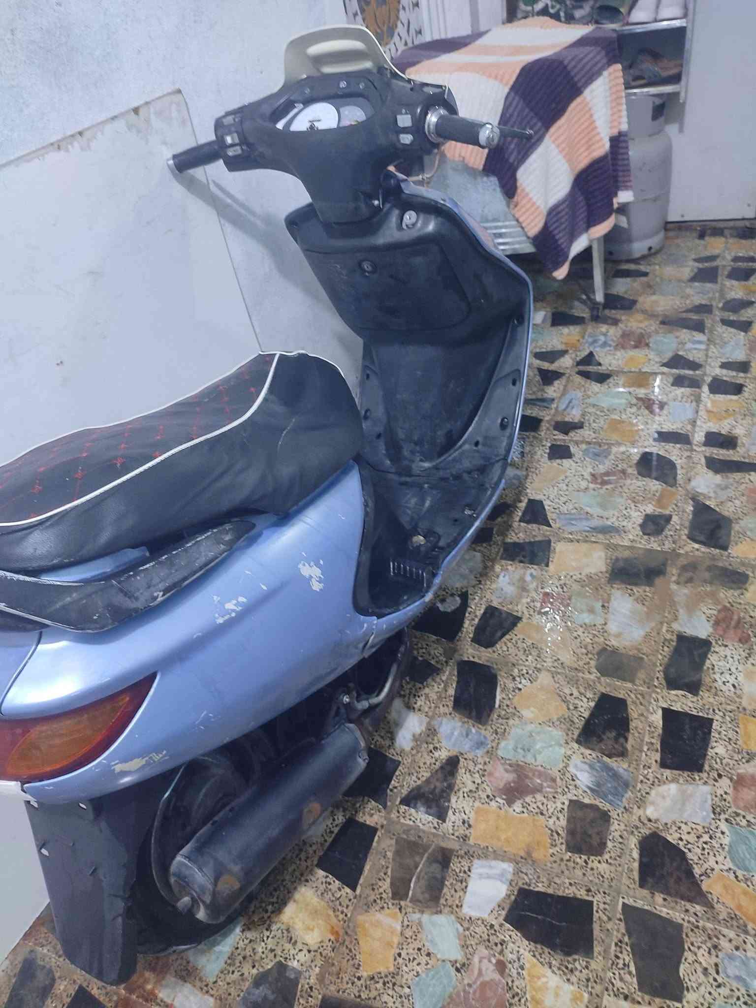 سلام عليكم دراجة فراشة
البيع السعر 350اوبيها مجال 
كهربايات كلها شغالة فقط الشاير والعداد 
مكان نجف ميلاد قرب الملعب 
الاستفسار ***********
