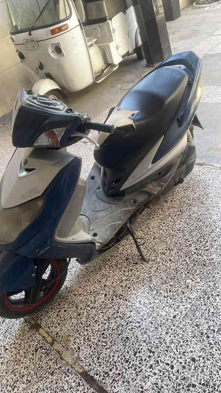 سكنز للبيع السعر 700 الف بيها مجال حك الجيه بغداد الامين الثانيه ***********
