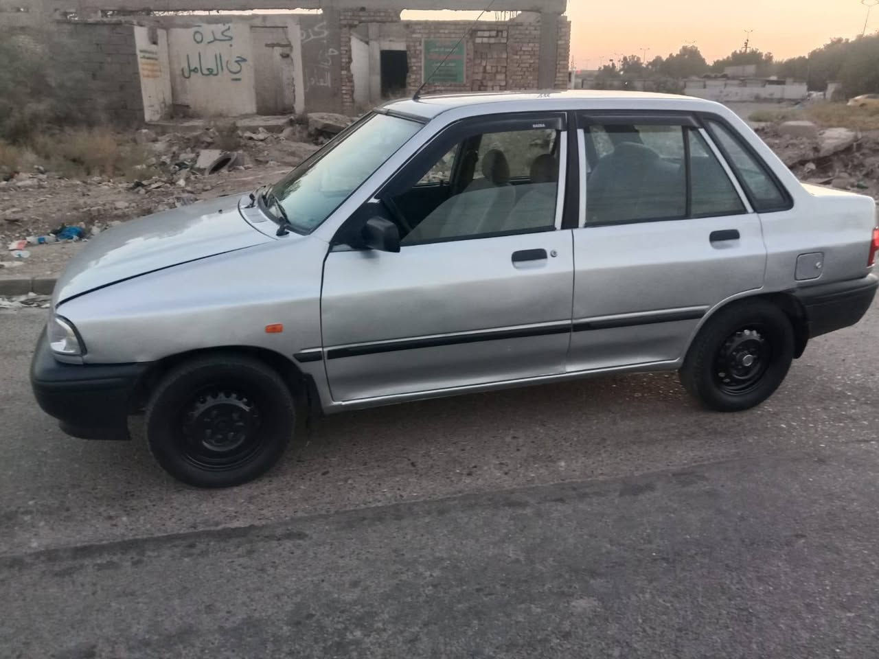 @السلام عليكم السياره سايبه خصوص للبيع سياره جاهزه خير من الله موديل 12 عنوان بغداد البياع سعر 41  ***********
