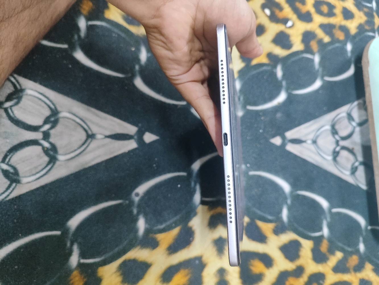 هونر باد X9a • شاشة مكسورة • ذاكرة ١٢٨