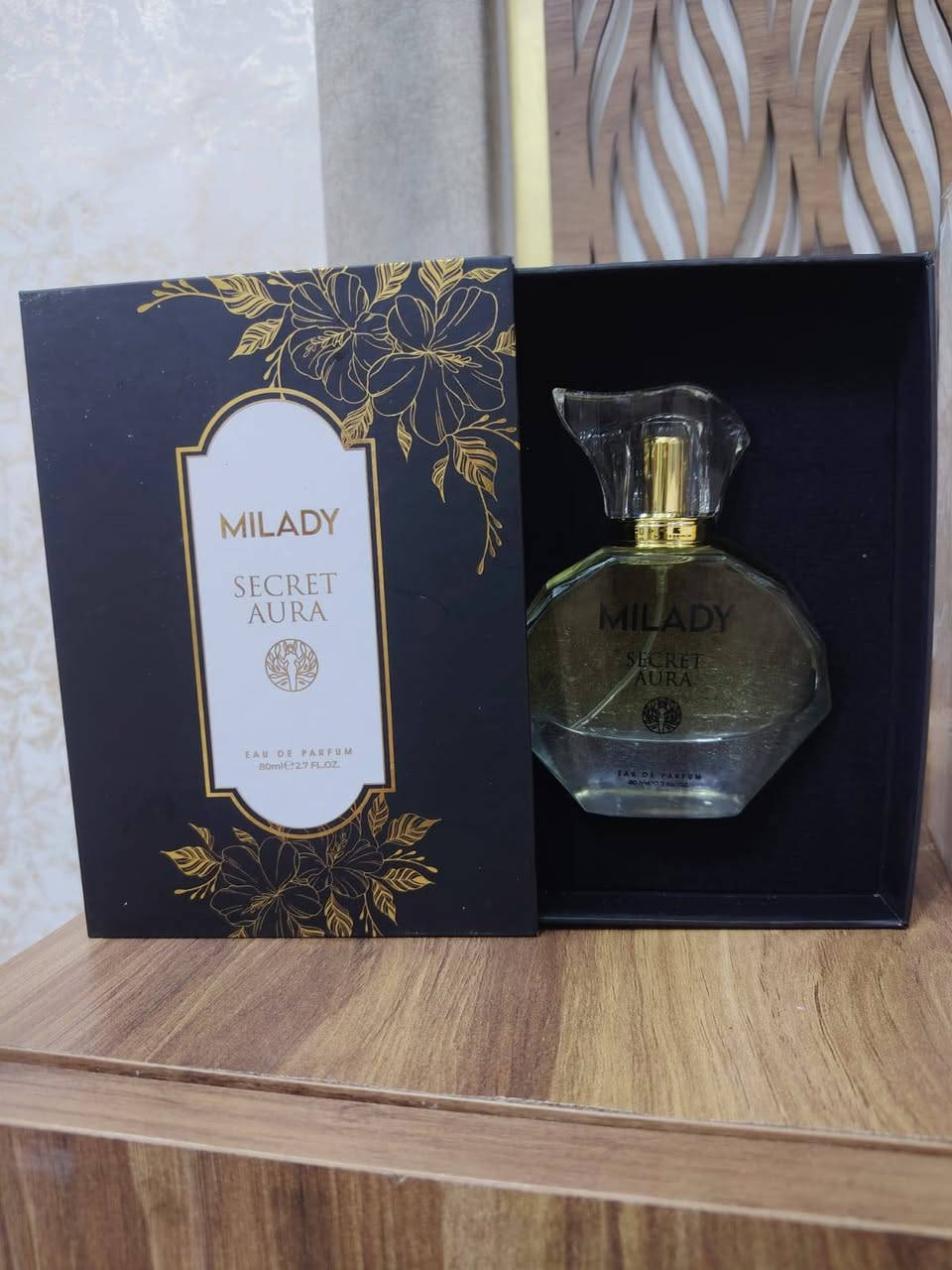 ختار العطر لي يعجبك وتفضل ***********
