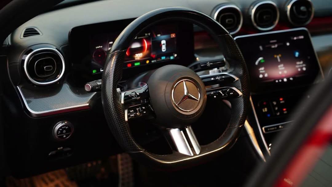 مرسيدس C200 AMG • ٢٠٢٢ • فول اوبشن
