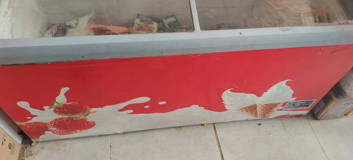 فريزر • ٢٢ قدم • درجة أولى