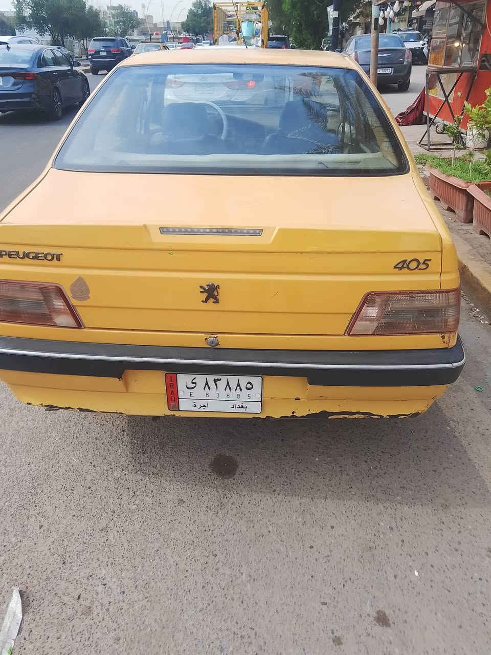 بيجو تكسي بلادي تخم تاير تبريد شغال موديل 12 هيئه وغرمات مصفره سعر 28بيه مجال سياره كل ضربه مابيه بيه جراد فقط رقم بغداد *********** بيه واتساب العنوان البنوك شارع الفتلاوي.
