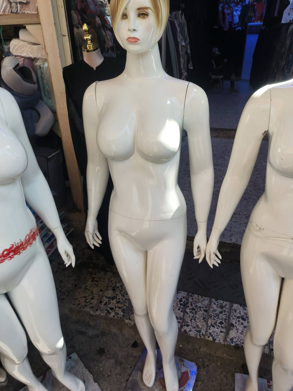 سلام عليكم ملايكانات  لبيع جديات نضفه ٩٠٪ توصل واتساب ***********
