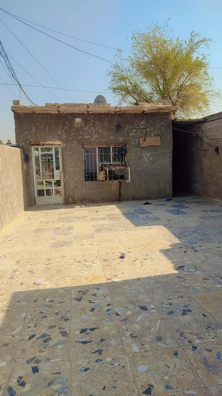 بيت للبيع مجمع فدك نهاية شارع المختار سيد رمضان خدمات كامله ماء كهرباء مجاري  ***********بيه واتساب
