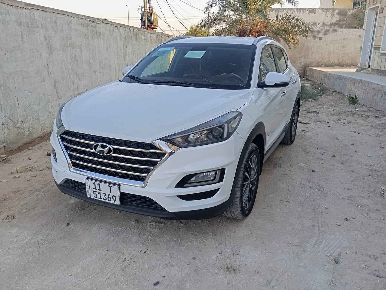 توسان موديل 20 جيكي شركه الكاصد  كفاله عامه رقم بغداد فول مواصفات من عده بنرامه سياره على وضع الشركه شرط سونار 185رقم موبايل ***********بي واتساب مكانه الديوانية 
محرك 2000كفاله عامه 
ماشيه 100
دواخل صاج 
حساس امامي وخلفي 
كشنات كهربايه 
رادار +كامره اماميه 
بصمه +بصمة ابواب 
مري شفط 
إشارة ترحيب 
كشن لونين بقلاوي
وبعد هواي بيه مواصفات
