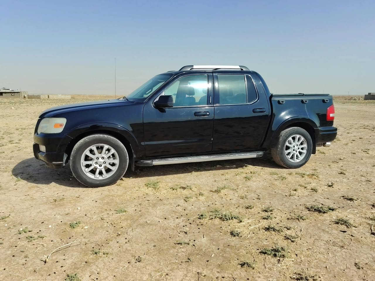 فورد اكسبلور بيكم موديل 2008 رقم دهوك شرط التحويل غرامات شرط
محرك 8 سلندر حجم 4600 كير توماتيك.. بيها رش قطع اوربي... سياره فول مواصفات فتحه سقف تحكم استيرن كشن كهربائي.. تبريد لمس.. دفع رباعي.. كشنات جلد..
صدر امامي وخلفي جديد طخم تاير جديد سياره جاهزه ومابيها اي نقص
السعر 110 وبيها مجال
***********
***********
