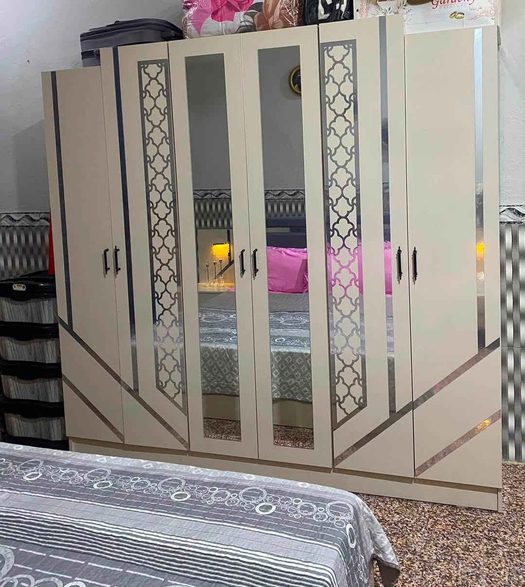 غرفه تركيا للبيع السعر ٥٠٠ جديده استعمال أسبوع للاستفسار هاذه الرقم بي واتساب ملاحضه خمس قطع 
‭***********‬
