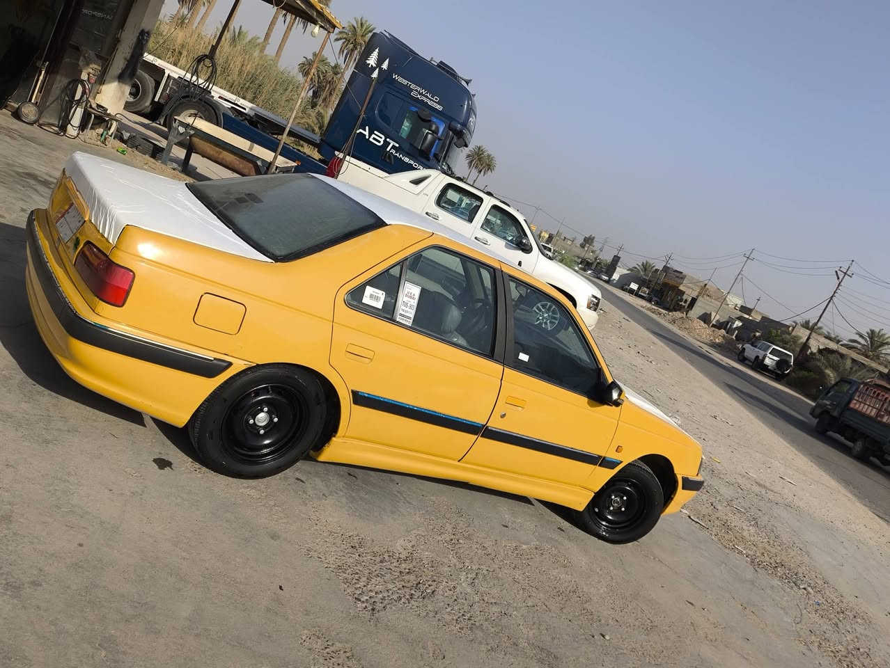 بيجو بارص 2015مكفوله من كلشي كير مكينه حداديه تخم تاير تبريد جاهز للاخير دوشمه كامله ارضيه وكشنات رقم بابل بسمي مصفره هيئه وغرامات دينار ماتصرف عليه مكاني بابل مركز مدينه الشراي يتصل 
***********
السعر 39وبيه شويه مجال
