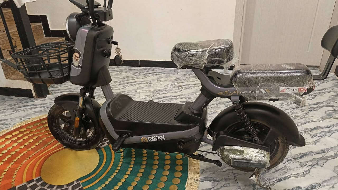 السلام عليكم دراجه البيع حجم 14
رايدها225وبيها مجال حق الجيه
المكان البصره الجزيره  
رقم الموبايل ***********
