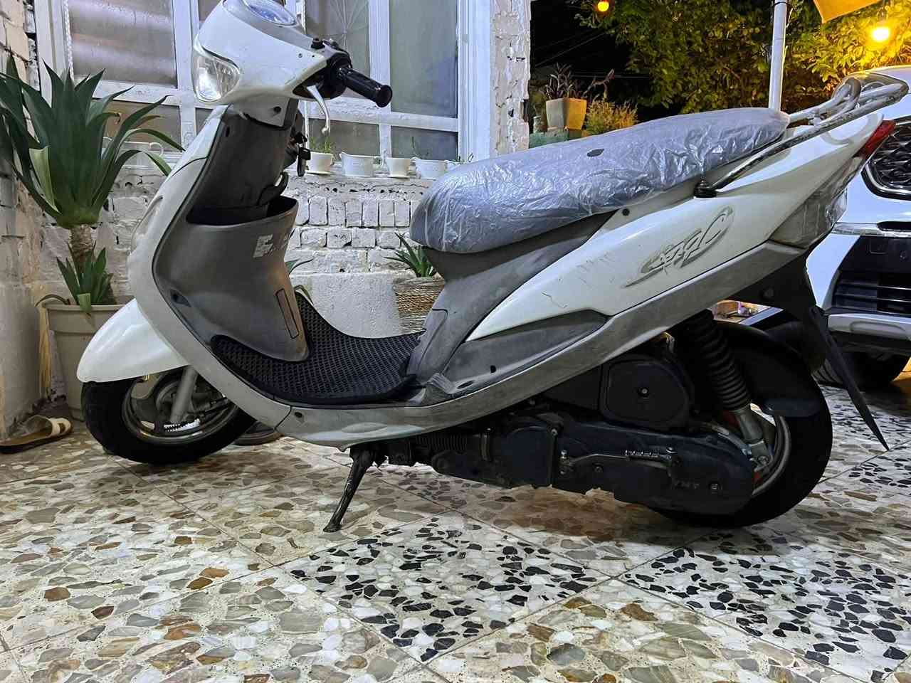 السلام عليكم دراجه ماكس منغولي للبيع 
المكان/ بغداد الزعفرانيه
الرقم /***********
السعر/ 500 وبيه مجال

