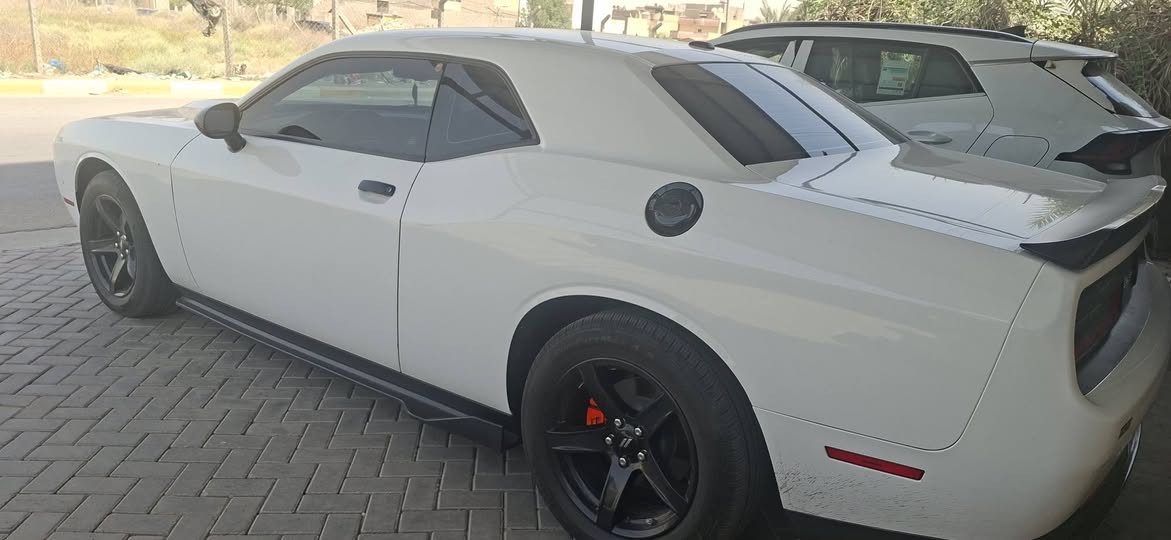 سلام عليكم جالنجر ٢٠٢٣ مواصفات عاديةSXT ماشيه ٢٨ميل 
حادث جاملغ وبنيد طاك ايرباك الاستيرن والدشبول رقم سليمانية  باسمي سعرها ١٨٥ وبيها مجال مكاني بغداد
***********
