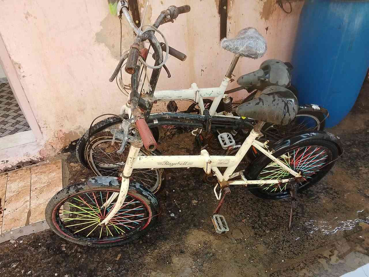 باسكلات للبيع في هيت بسعر مناسب ***********
