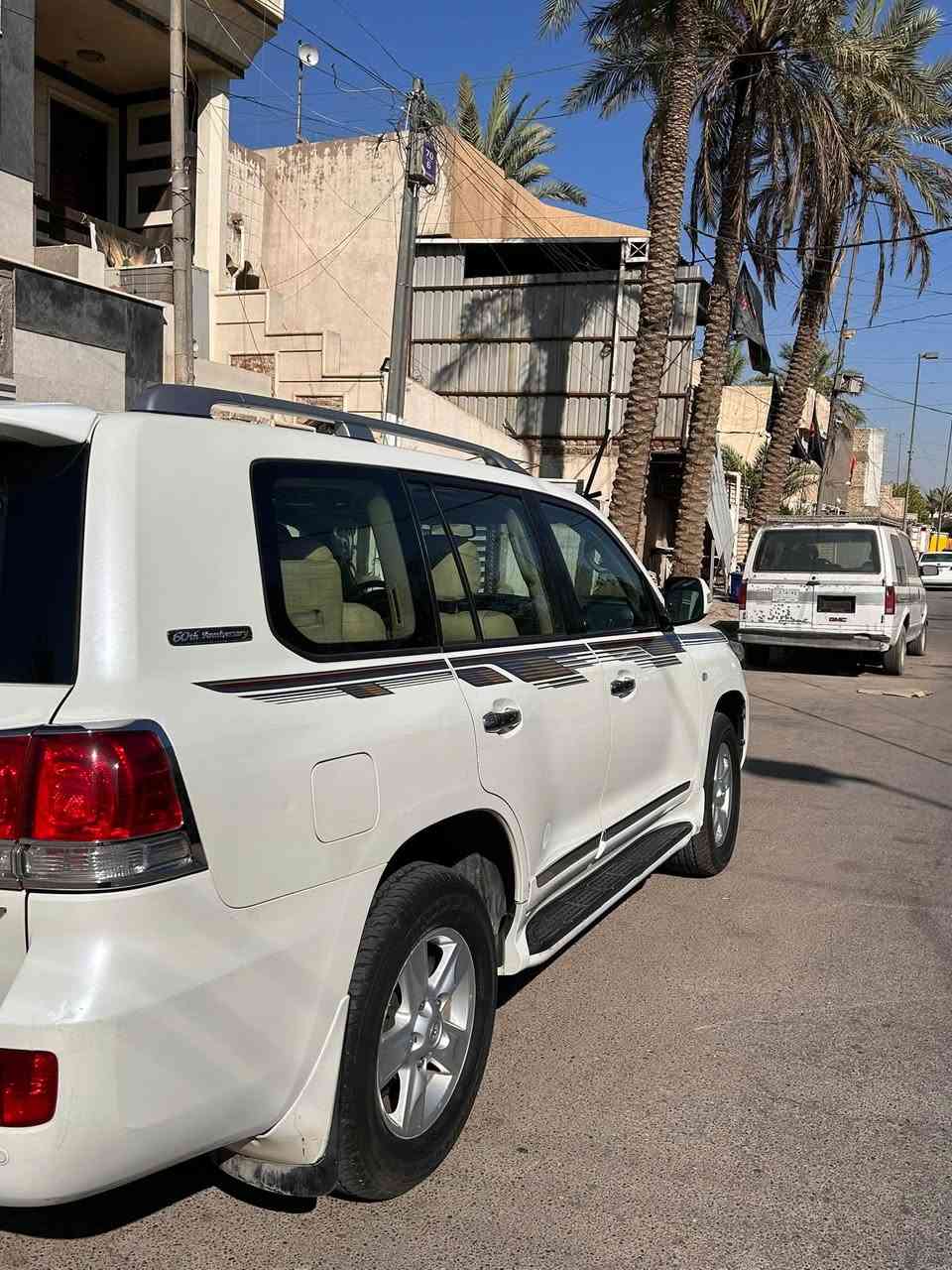 لاندكروز ستينية • محرك V8 • رقم بغداد