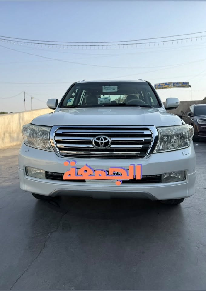 سلام عليكم لاندكروز ٢٠١١ ستينيه
مواصفات لاندكروز معروفه 

٣ قطع تبريد 

تشغيل بصمه 

شاشه اندروايد

حساسات امامي خلفي 

كامره خلفي 

كشنات سياره كهربائي 

مريئ شفط 

فتحه سقف

تخم اطارات 

وبعد هواي موصفات 

ثلاجه 

مكفوله كفاله عامه ماعدا بارد قليل موظح في السونار

متوجد ماسنجر 

سياره بسمي

مكان كوت واسط مركز مدينه

سعر 310$ وبيها مجال

رقم ***********
