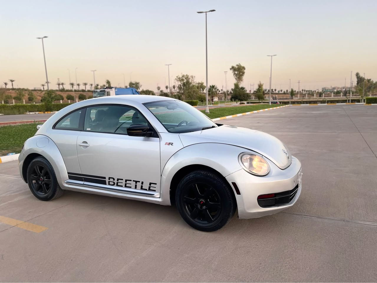 VW Volgs waign
BEETEL
موديل ٢٠١٢ 
٥ پارچه بوياغي هه يه به حيزام ده يفروشم به بي ده عم 
گير عادييه ٥ پستنه زور زور به قوه ته ماشالله ي ده وي يه ك دينار مه صروفي تيدانييه كوشن جلد سارد و گه رم سعريشي ٦٠وه ره قه و مجاليكي كه م شويين هه ولير
*********** أربيل, العراق
