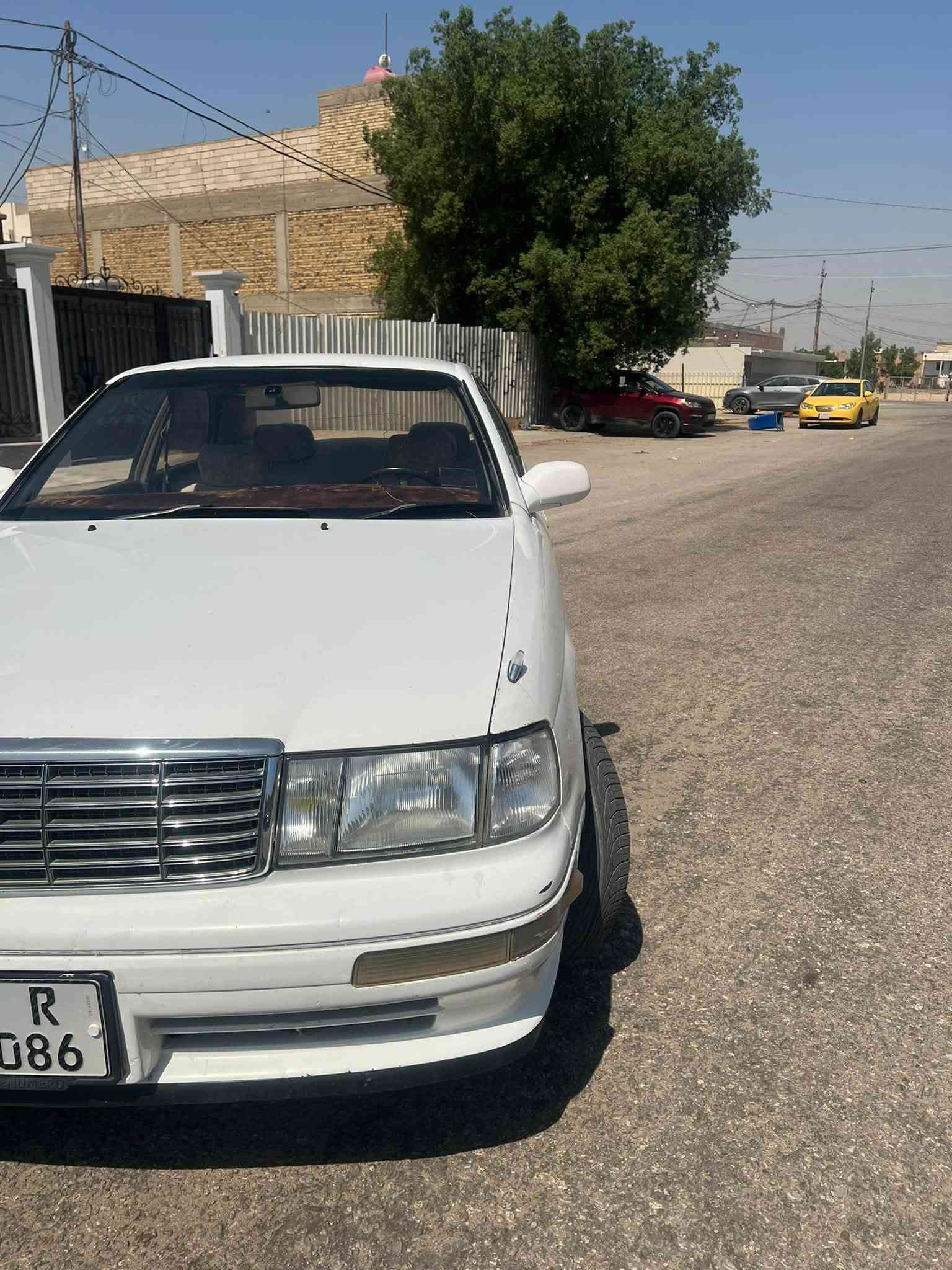 السلام عليكم
بطى مديل 1994 
السيارة جدا نظيفه 
مكاني النجف الاشرف
مكفوله كفاله عامه من الضربه والكصر ونقل جثه
رقم انكليزي قادسيه
تبريد 
شاشه
كامره
التواصل على الرقم فقط واتساب موجود ***********. 
السعر 55 ورقه وبي مجال
