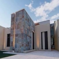 ٢٠٠م • طابق ونص • حديقة داخلية وخارجية