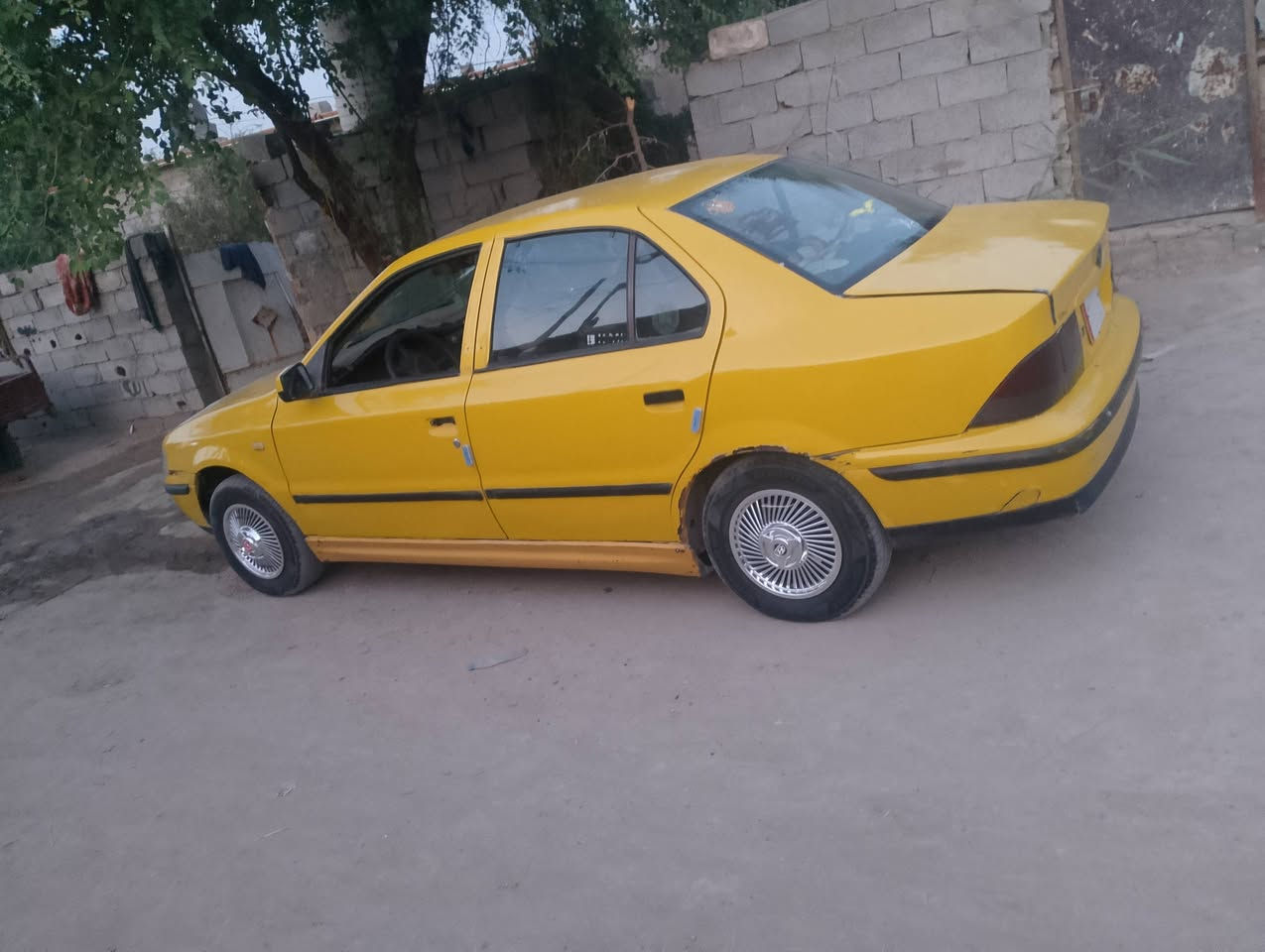 البيع سمند 2009
رقم بغداد سنويه 2023 نافذه
عليه هيه وقرمات 350 الف تنزل من سعره 
محرك وكير كفاله تخم تاير جديد دينمه وسلف وباتري قبل يومين شادهن جدد 
كهربائية كله شقاله حداديه درجه والى
تحويل ويمت متريد مكان سياره بابل جبله سعر 15 رقم تلفون ***********
