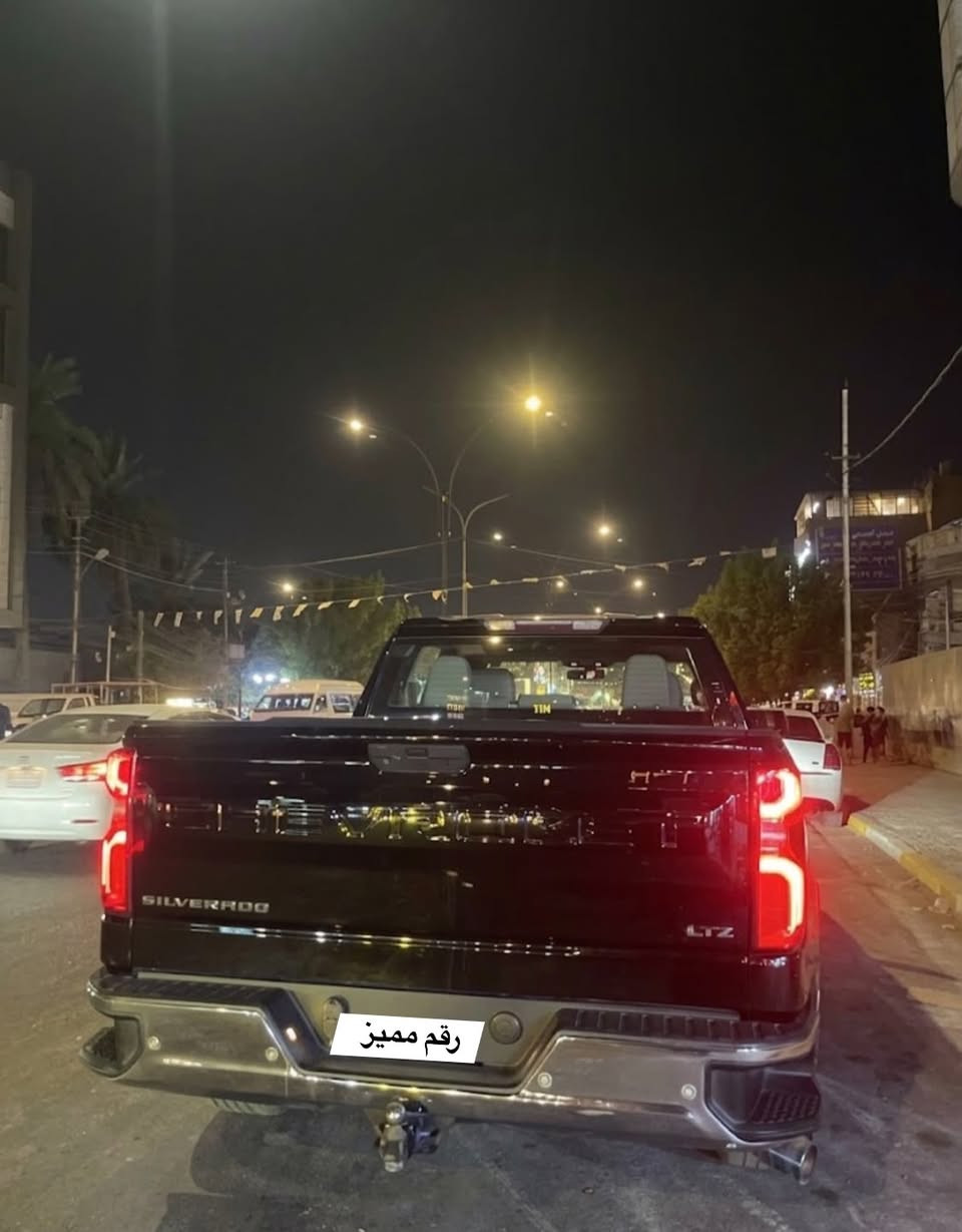 سلام عليكم
سلفادور 2020 
للبيع خليجيه 
كفالة عامة 
السيارة فول 
LTZ
رقم مميز بغداد 

مكينة 
5.3 
V8
السيارة ماشية 135الف 

السيارة وكالة المنصور 
السيارة نضيفة 
عليها ويل 22 
تخم تاير جديد 
رقم الهاتف 
*********** 
مكان بغداد

نص مكتوب في الصور:
- رقم مميز