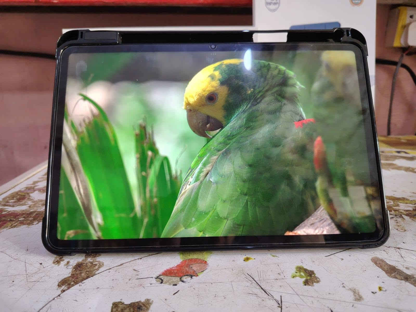 السلام عليكم.. جهاز شاومي باد 6 (Xiaomi Pad 6) مستعمل بحالة الوكالة للبيع 🖥️✨
الجهاز نظيف جداً جداً (أخو الجديد) وما بيه أي شخط أو عيب، 
واستخدامه راقي وخفيف. ممتاز جداً للألعاب الثقيلة (مثل ببجي بفريمات عالية وسلسة)، 
وللدراسة والمشاهدة.💡
 أبرز مواصفات الجهاز الفنية:الذاكرة الداخلية: 256 جيجابايت (UFS 3.1 سريعة جداً).الذاكرة العشوائية (الرام): 8 جيجابايت +4جيجابايت
المعالج: Snapdragon 870 القوي من كوالكوم (أداء طيارة بالألعاب والتصفح بدون حماوة)
.الشاشة: بحجم 11 إنش بدقة عالية 2.8K وبمعدل تحديث 144Hz (سلاسة فائقة باللمس)
.البطارية: ضخمة بحجم 8840 مللي أمبير تدعم الشحن السريع بقدرة 33 واط (تطول وياك يوم كامل استخدام مكثف).
الصوت: 4 سماعات ستيريو مجسمة بدعم Dolby Atmos.📦
 الملحقات المتوفرة مع الجهاز:
الكارتونة الأصلية كاملة.الشاحن الأصلي السريع مع الواير ماله.
هدية: الكفر الأصلي ماله لحماية الجهاز بالكامل.
📍 المكان: الناصرية - قضاء الفهود.💵
  

السعر راسلني عل الرقم فقط واتساب *********** اوتدلل يابه 👍🏻🩵
