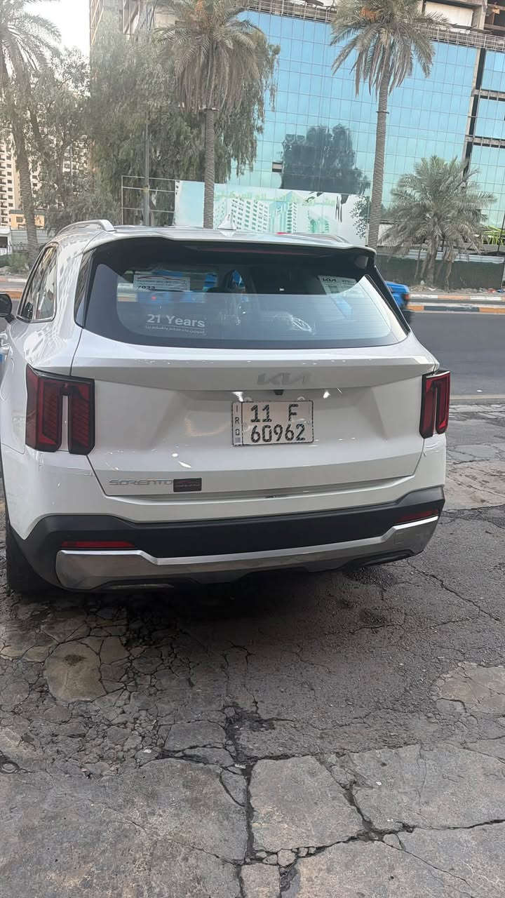 سورنتو موديل 2025
ماشية 3500
محرك 2500 
ويل 20
حساسات 
كامرة خلفية 
قطعتين تبريد 
7 راكب
جنطة كهرباء 
سيارة ضمان خمس سنوات 
الدولية 
مكفوله كفاله عامة 
السعر 41  مليون دينار عراقي 
مكاني بغداد شقق ايادي العدل
 ***********

