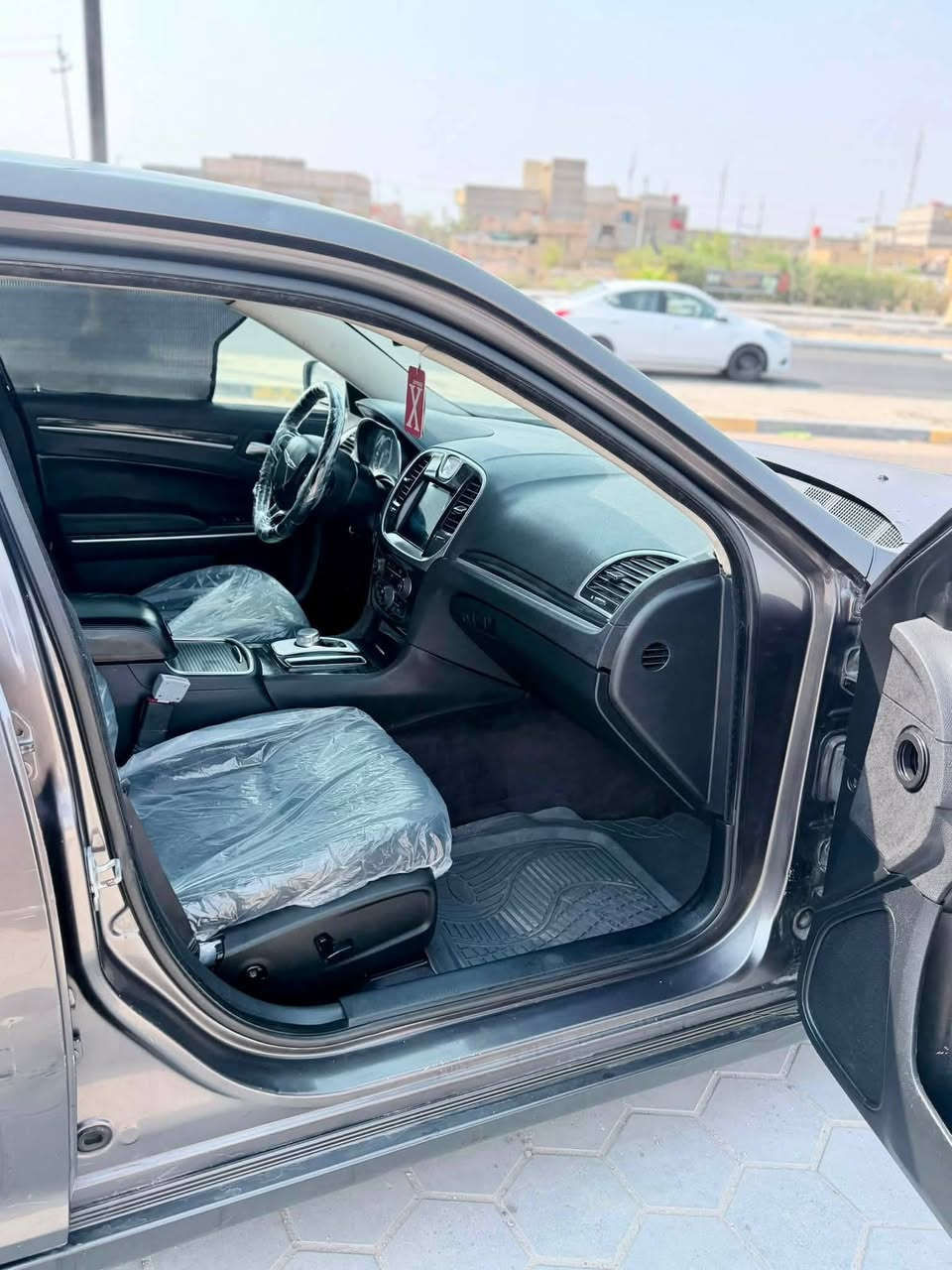 📍📍 ادوات ادوات ادوات للبيع و مراوس
شنو عندك دزلي واتساب
السياره طك كارتون
 أوباما كرايسلر للبيع موديل 2020 كصة وحدة شرط مكينه 3600 
المواصفات :
دخول جديد فووول للخير  ما عدا فتحه  
* نقطة عمياء . 
* ويل قياس 20  . 
* حساسات خلفية . 
* شاشه كبيرة مع نظام ملاحة  GPS .
* سستم صوت مع دمام .
* المقاعد الأمامية كهربائية .  
* تشغيل عن بعد . 
* محدد سرعة . 
* كاميرا خلفية .
* مرايا متحسسة للاضاءة العالية .
* كير شفت بالستيرن . 
* دخول ذكي (بصمة) 
تخم تاير جديد 
سعر  78 بيه مجال
كفالة كير ومحرك وعشاير
متومه طبق الاصل. وين ما عندك تطلع وتسافر؟ رقم اصلي. رقم أربيل الجديد سنويه وهزه سياره جاهزه ‭ دينار مابي مصرف
السياره جديده بمعنى الكلمه آحلا من آلصور 
مكان السيآره بصره الأستفسار آتصل ع 
رقمي ***********
