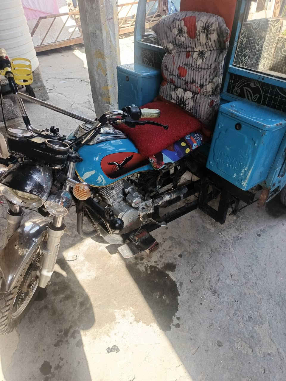 سلام عليكم ستوته صقر المديل 2021لبيع ستوته حلوه و نضيفه سعر 1750وبيه مجال حق جيه عنواني بغداد سبع قصور قرب حي اور رقم ***********
