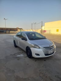 كورلا يارس ٢٠٠٧ خليجي رقم بغداد شبه مميز حجم المحرك ١٥٠٠ الكبير  كير م...