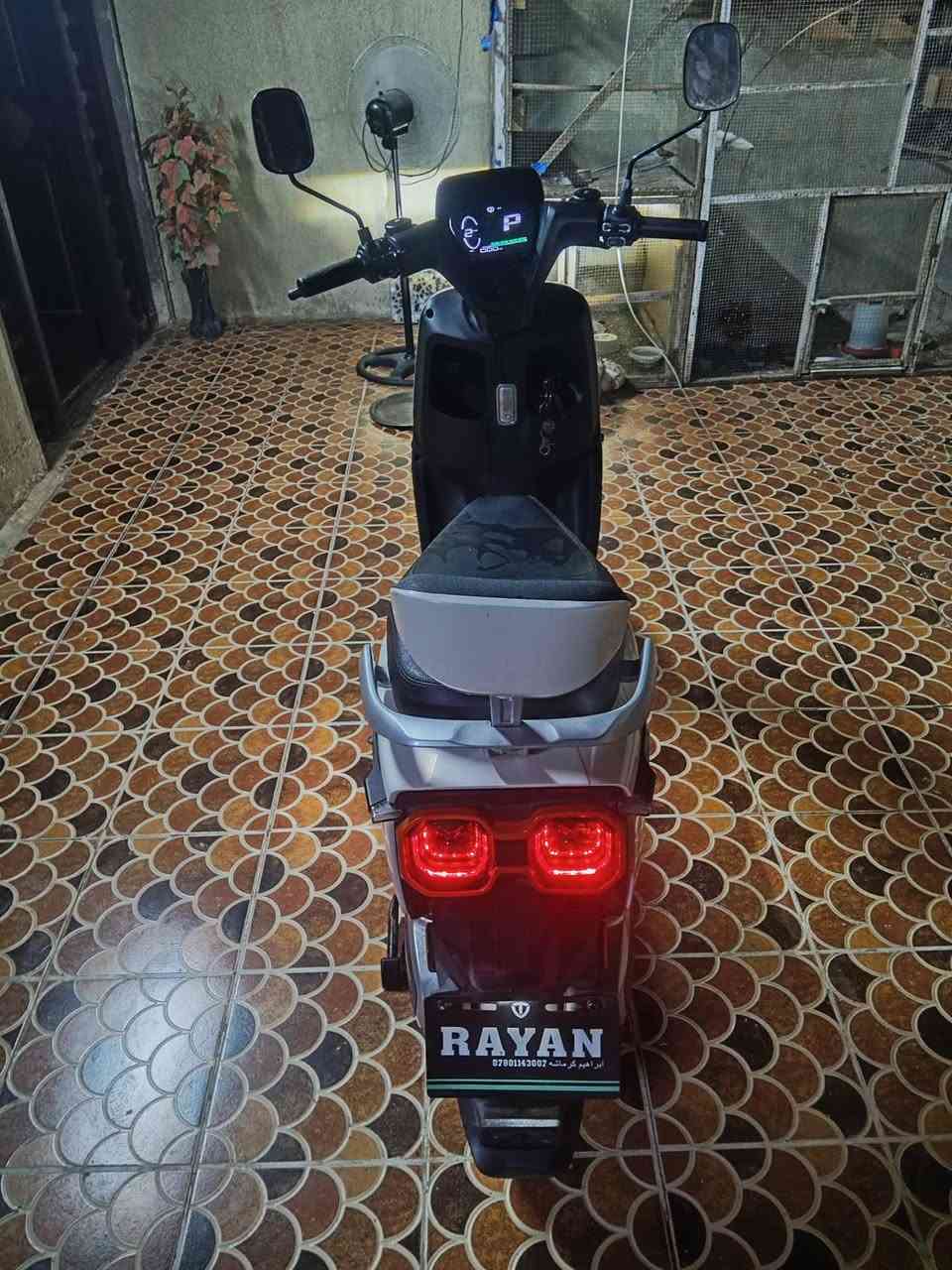دراجه كلش نضيفه 🛑
بطاريات بحاله جيدا 🔋
نضيفه وحلوه ومرتبه 🧼
اي نقص مابيها  كلشي 🪬
شغال وجاهز سعر (650) 💸
بيها مجال كلش بسيط للشراي 
عنواني حي البنوك 🌍
اتصال ***********
