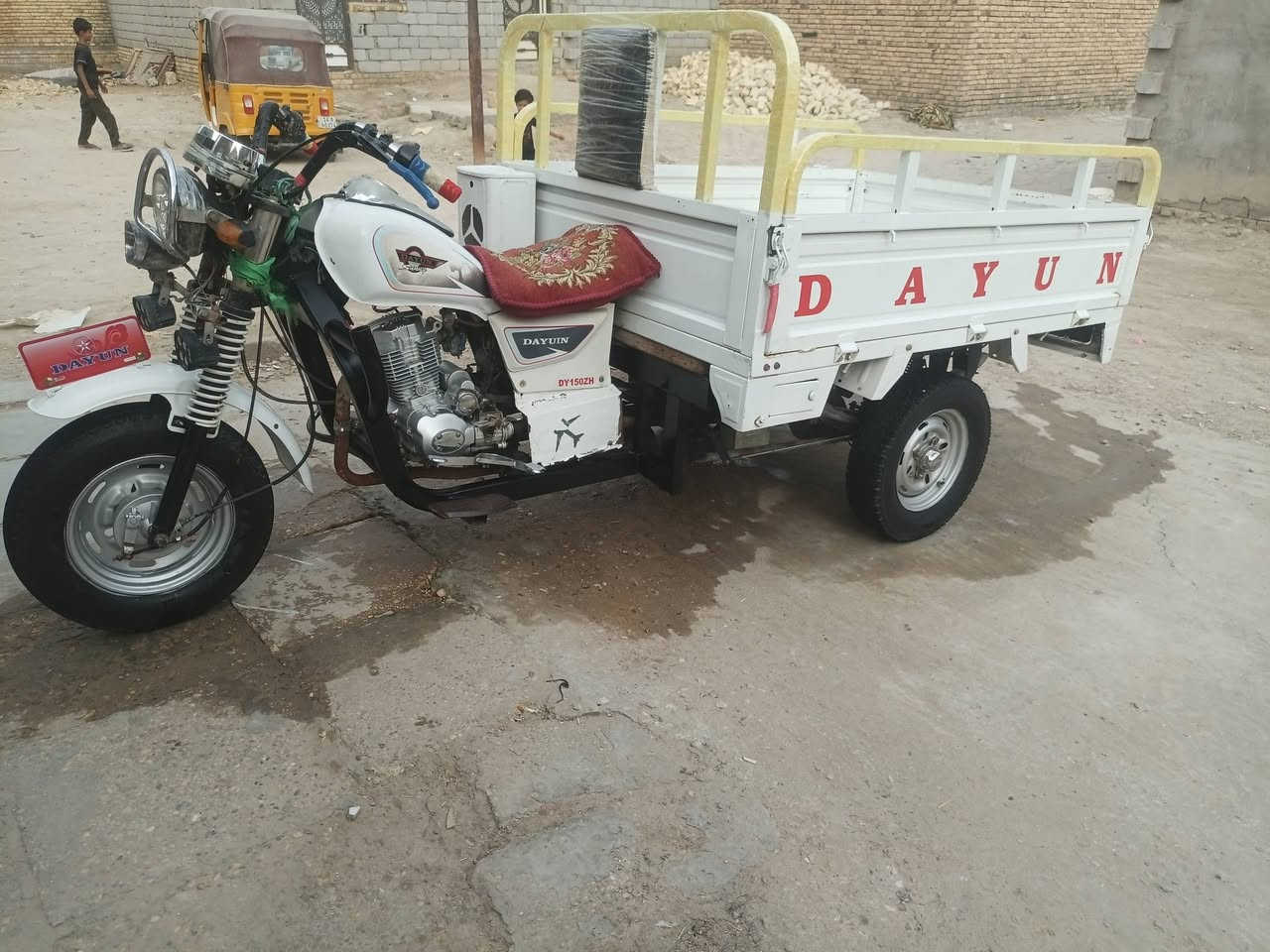 سلام عليكم ستوته دايون  للبيع موديل 21مكينه جديد جاهزه ع اخر حبايه ***********
